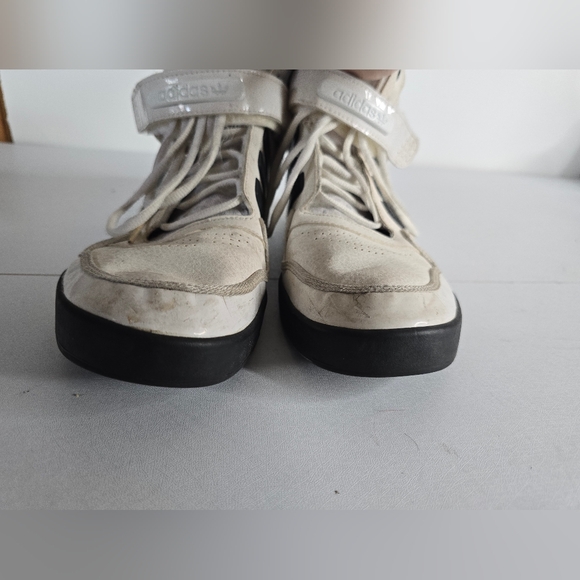 Adidas Originals AR 2.0 2011 G48013 - Picture 8 of 11